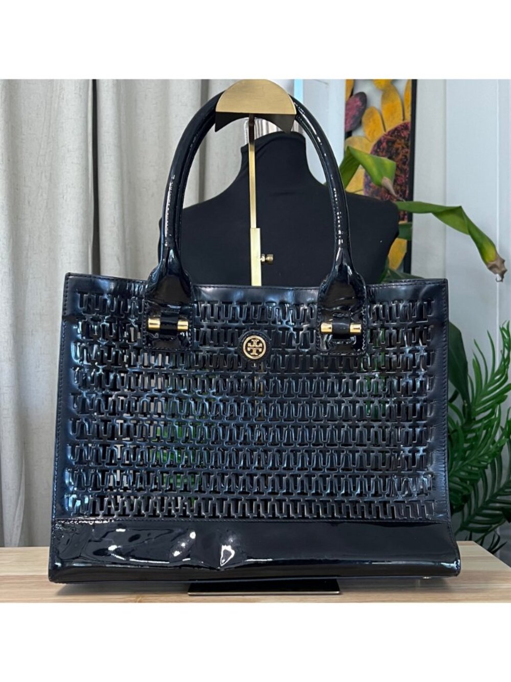 BOTH TORY BURCH Black Robinson Cut Out Tote ✺✺